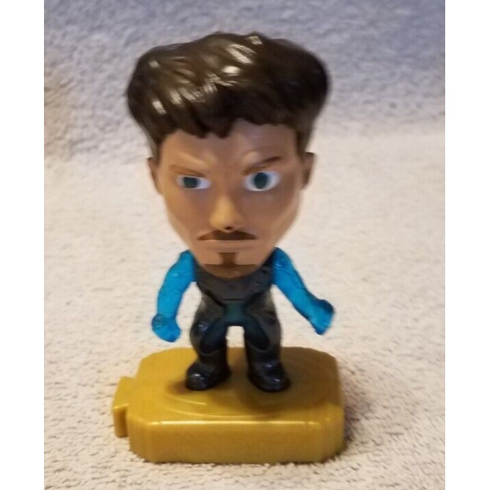 2019 Mcdonalds MARVEL AVENGERS Team Suit Hawkeye #18 Happy Meal Toy‎